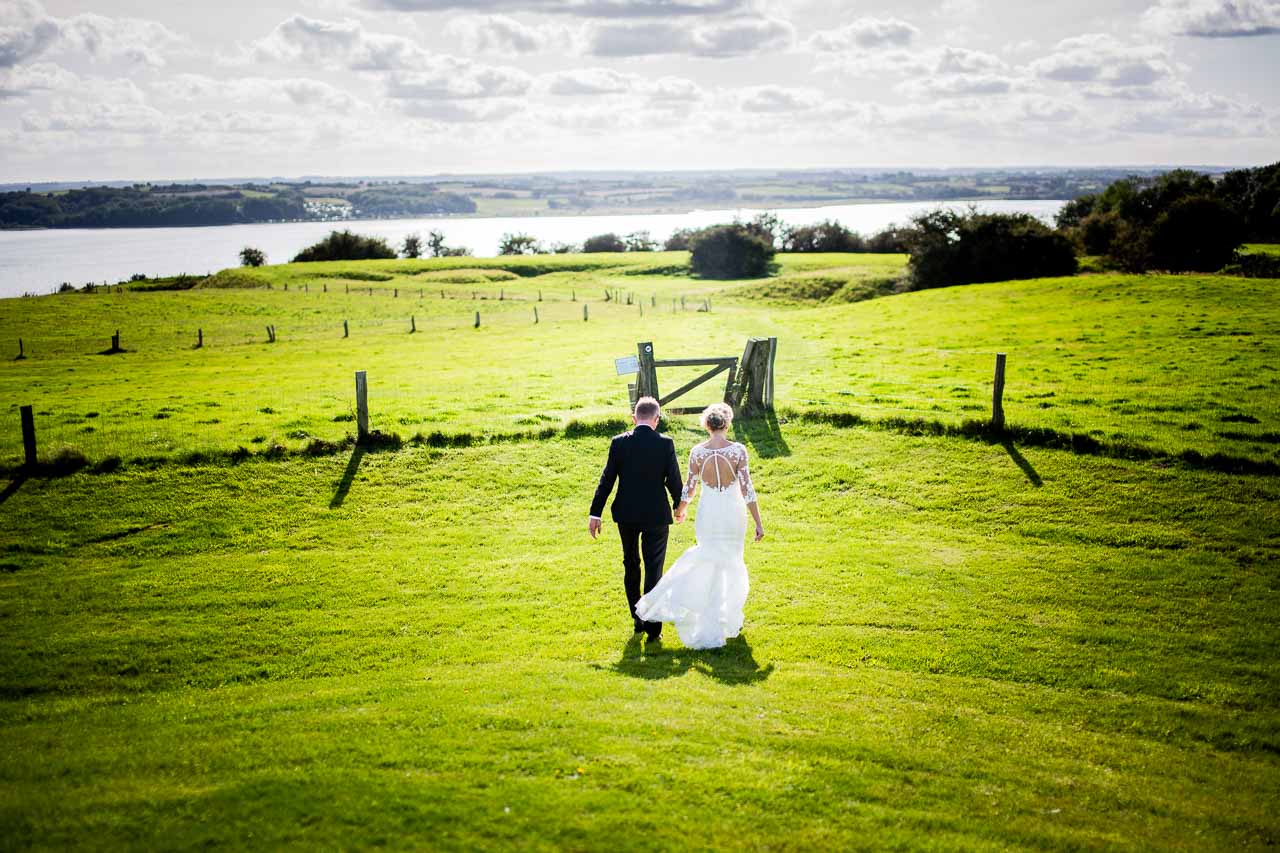 Bryllupsfotograf i Stavanger, Rogaland, og hele Norge. Wedding Photographer and Storyteller based in Norway, available worldwide